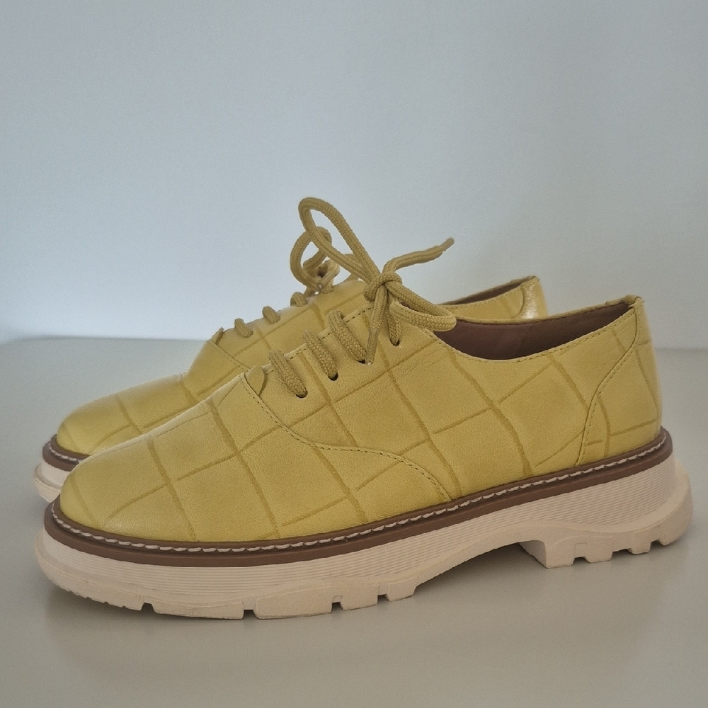Linea Paolo Women's Moira Chunky Oxford, Size 7.5 M